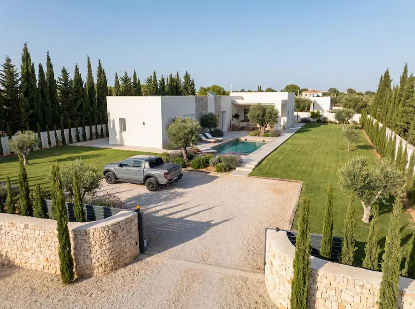 New-build, bespoke villas in La Romana (Alicante): spacious homes in a natural setting