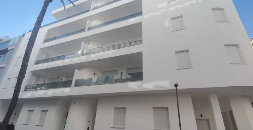 2-bedroom penthouse in Playa de los Locos