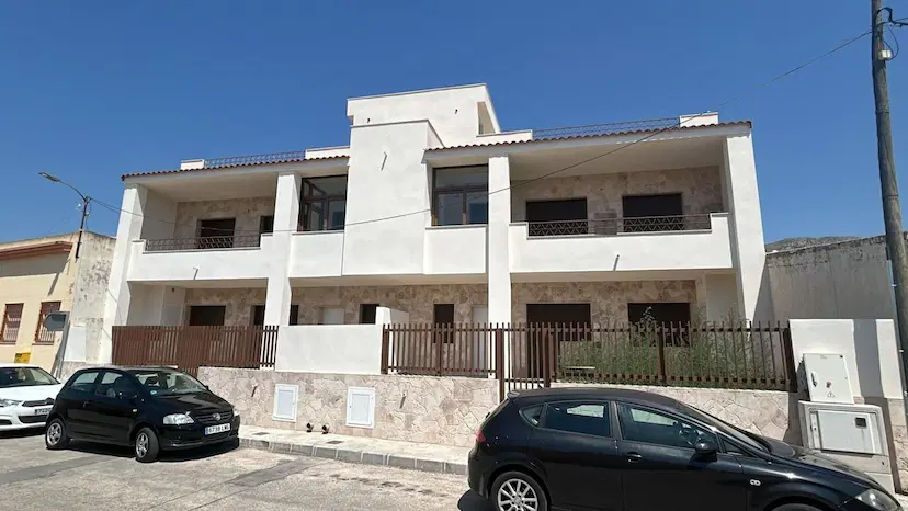NEW BUILD BUNGALOWS IN HONDON DE LAS NIEVES
