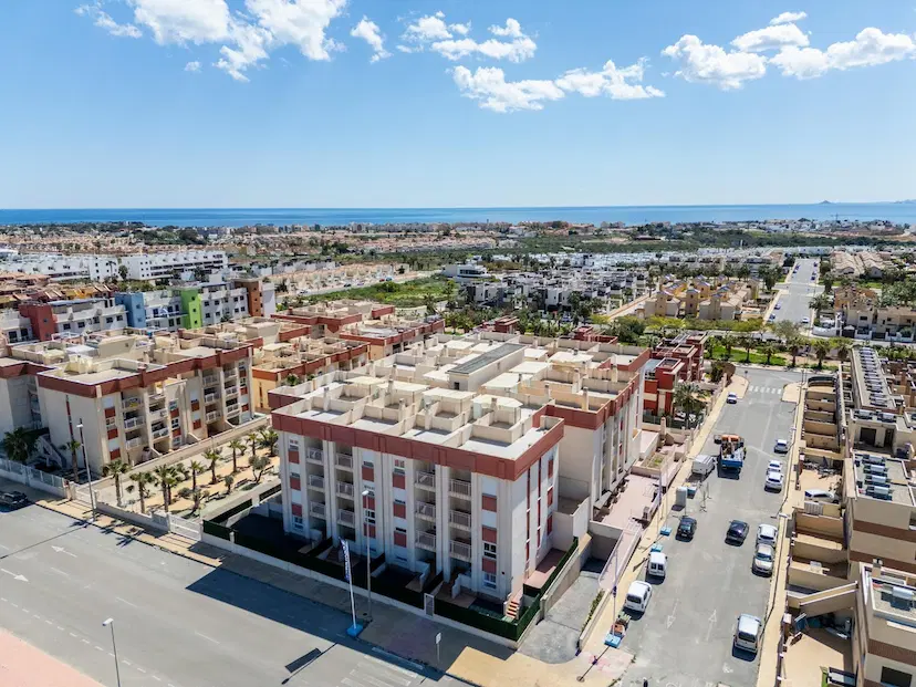 Regenerated Residential Complex in Lomas de Cabo Roig – Renovated Apartments