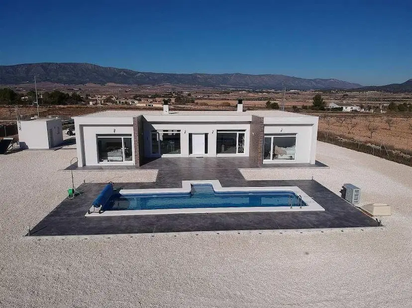 NEW BUILD VILLAS IN PINOSO